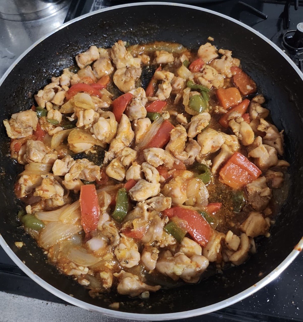 鶏肉と野菜のソテー
